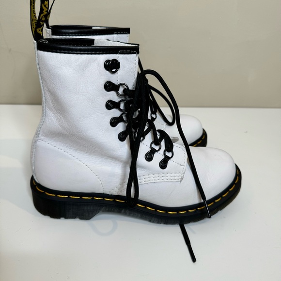 Dr. Marten’s 1460 Virginia Pebbled Leather Laced Boots White Women’s Siz… - Picture 6 of 12